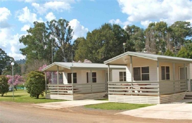 Отель Fossickers Tourist Park Nundle Экстерьер фото